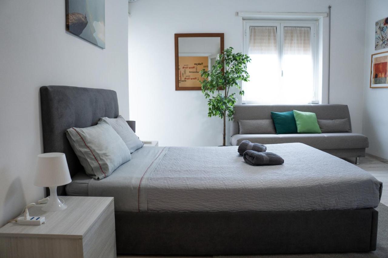 Nonna Pina Guest House Moderno Appartamento Vicino Metro AWifi,Netflix Рим Екстер'єр фото