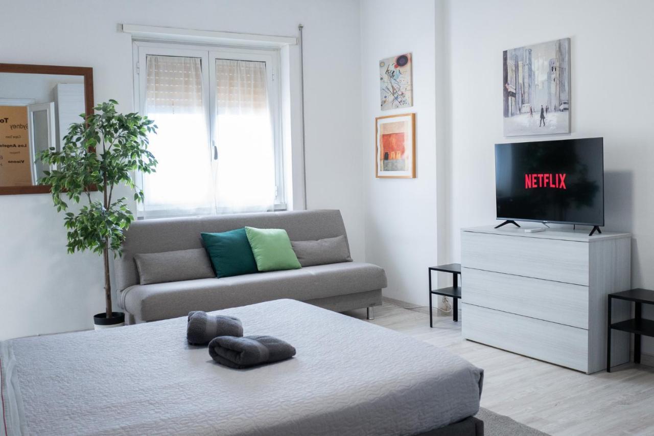 Nonna Pina Guest House Moderno Appartamento Vicino Metro AWifi,Netflix Рим Екстер'єр фото